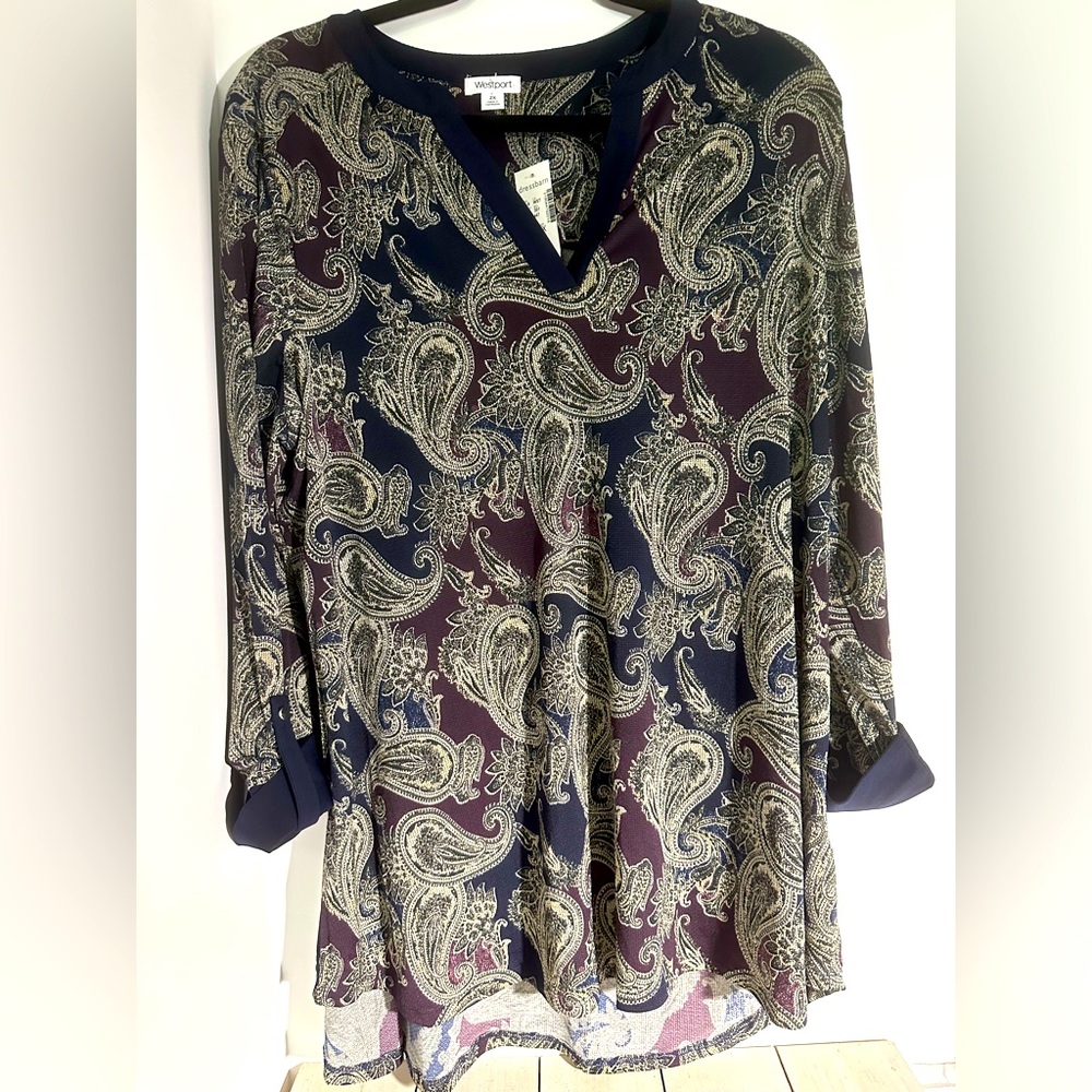 Women’s dressbarn Navy and burgundy Paisley Tunic 3/4 tab sleeves SZ 2X NWTS